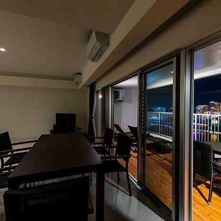 Condo Royal Ryu Kyu Chatan Extérieur photo