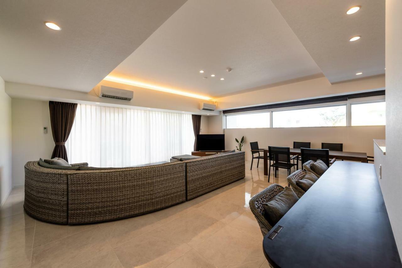 Condo Royal Ryu Kyu Chatan Extérieur photo