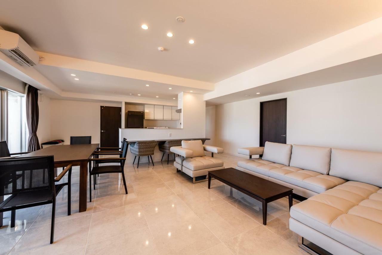 Condo Royal Ryu Kyu Chatan Extérieur photo